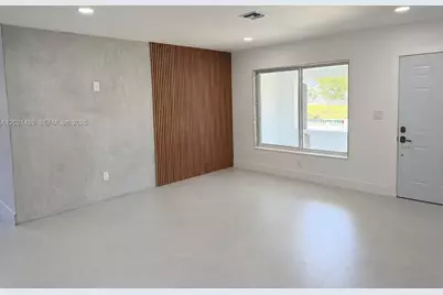 840 NW 67th St, Miami, FL 33150 - Photo 7