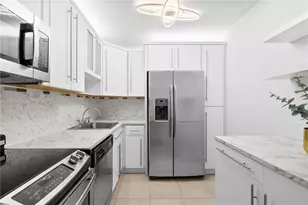 20335 W Country Club Dr, Aventura, FL 33180 - Photo 13