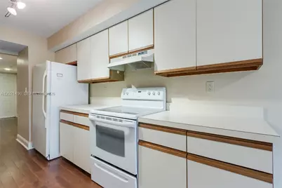 1420 Sheridan St #3H, Hollywood, FL 33020 - Photo 5
