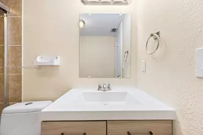 9501 Seagrape Dr #102, Davie, FL 33324 - Photo 23