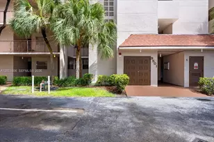 9501 Seagrape Dr, Davie, FL 33324 - Photo 61