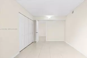 9501 Seagrape Dr, Davie, FL 33324 - Photo 29