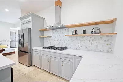 2501 Pine Tree Dr, Miami Beach, FL 33140 - Photo 11