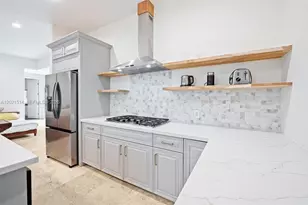2501 Pine Tree Dr, Miami Beach, FL 33140 - Photo 11
