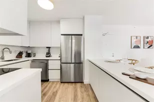 1500 Bay Rd, Miami Beach, FL 33139 - Photo 11