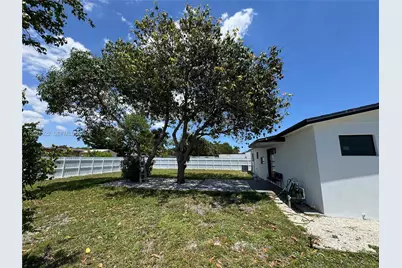 2251 NW 193rd Ter, Miami Gardens, FL 33056 - Photo 15