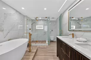 2301 Collins Ave, Miami Beach, FL 33139 - Photo 23