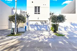 6400 NW 105th Pl, Doral, FL 33178 - Photo 39