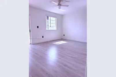 11416 NW 93rd Ct #3, Hialeah Gardens, FL 33018 - Photo 9