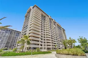 2 Grove Isle Dr, Miami, FL 33133 - Photo 33