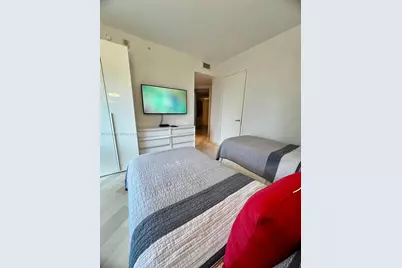1300 E Brickell Bay Dr #3701, Miami, FL 33131 - Photo 33