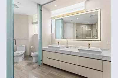 1300 E Brickell Bay Dr #3701, Miami, FL 33131 - Photo 23