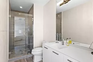 1300 E Brickell Bay Dr, Miami, FL 33131 - Photo 29