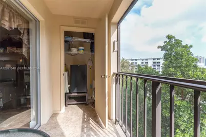 201 178th Dr #438, Sunny Isles Beach, FL 33160 - Photo 15