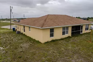 7018 Pilgrim Ct, Labelle, FL 33935 - Photo 31