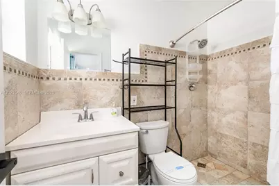 329 SE 12th Ave #2, Pompano Beach, FL 33060 - Photo 9