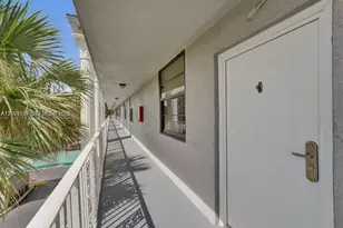 1502 Whitehall Dr, Davie, FL 33324 - Photo 15