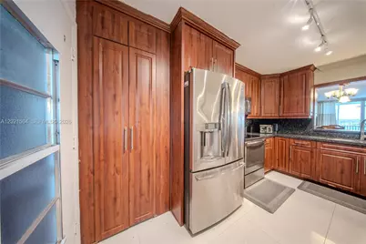 1660 NE 191st St #410-1, Miami, FL 33179 - Photo 3