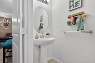 4044 NW 11th St, Lauderhill, FL 33313 - Photo 11