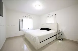 1120 E 6th Ct, Hialeah, FL 33010 - Photo 7