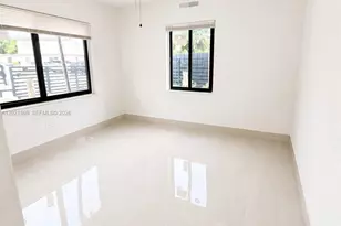 1120 E 6th Ct, Hialeah, FL 33010 - Photo 13