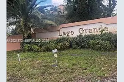 2715 W 66th St #13-21, Hialeah, FL 33016 - Photo 1