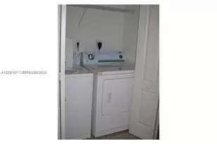 21205 NW 14th Pl, Miami Gardens, FL 33169 - Photo 5
