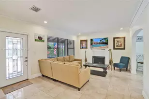 811 NE 73rd St, Miami, FL 33138 - Photo 7