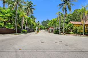 811 NE 73rd St, Miami, FL 33138 - Photo 39