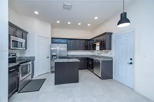 2343 SE 16th Pl, Homestead, FL 33035 - Photo 11
