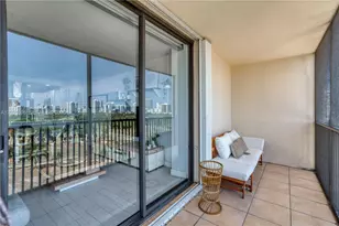 20379 W Country Club Dr, Aventura, FL 33180 - Photo 19