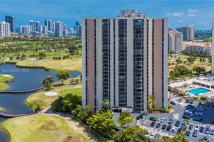 20379 W Country Club Dr, Aventura, FL 33180 - Photo 37