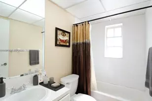 8650 SW 109th Ave, Miami, FL 33173 - Photo 9