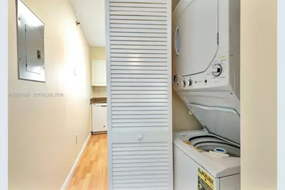 5900 Collins Ave #408, Miami Beach, FL 33140 - Photo 13