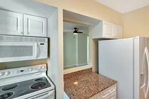 5900 Collins Ave, Miami Beach, FL 33140 - Photo 17