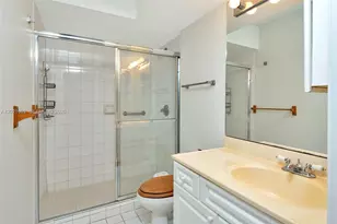 5900 Collins Ave, Miami Beach, FL 33140 - Photo 23