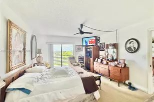 2322 S Cypress Bend Dr, Pompano Beach, FL 33069 - Photo 17