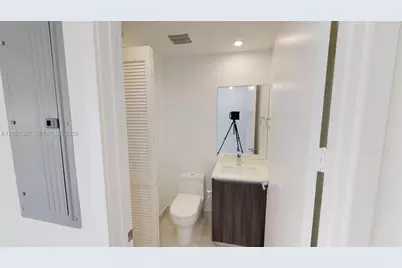 488 NE 18th St #2401, Miami, FL 33132 - Photo 13