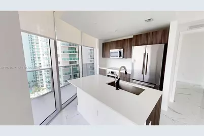 488 NE 18th St #2401, Miami, FL 33132 - Photo 5