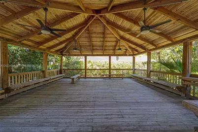8204 SW 171st St, Palmetto Bay, FL 33157 - Photo 9
