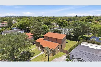245 Lenape Dr, Miami Springs, FL 33166 - Photo 3