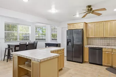 245 Lenape Dr, Miami Springs, FL 33166 - Photo 17