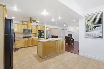 245 Lenape Dr, Miami Springs, FL 33166 - Photo 19