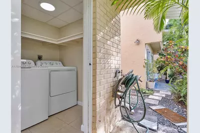 8941 NE 4th Ave Rd #8941, Miami Shores, FL 33138 - Photo 25