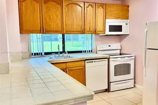 17011 N Bay Rd, Sunny Isles Beach, FL 33160 - Photo 7