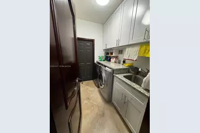 11530 NW 82nd Ter, Doral, FL 33178 - Photo 31