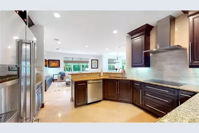 11530 NW 82nd Ter, Doral, FL 33178 - Photo 13
