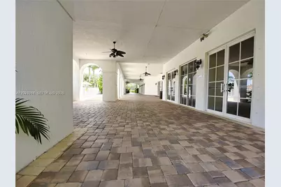 11530 NW 82nd Ter, Doral, FL 33178 - Photo 9