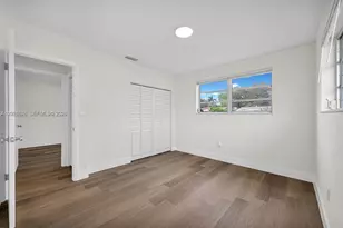 11812 NE 14th Ave, Miami, FL 33161 - Photo 15