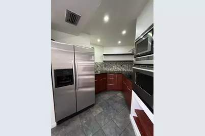 9715 Fontainebleau Blvd #E308, Miami, FL 33172 - Photo 5